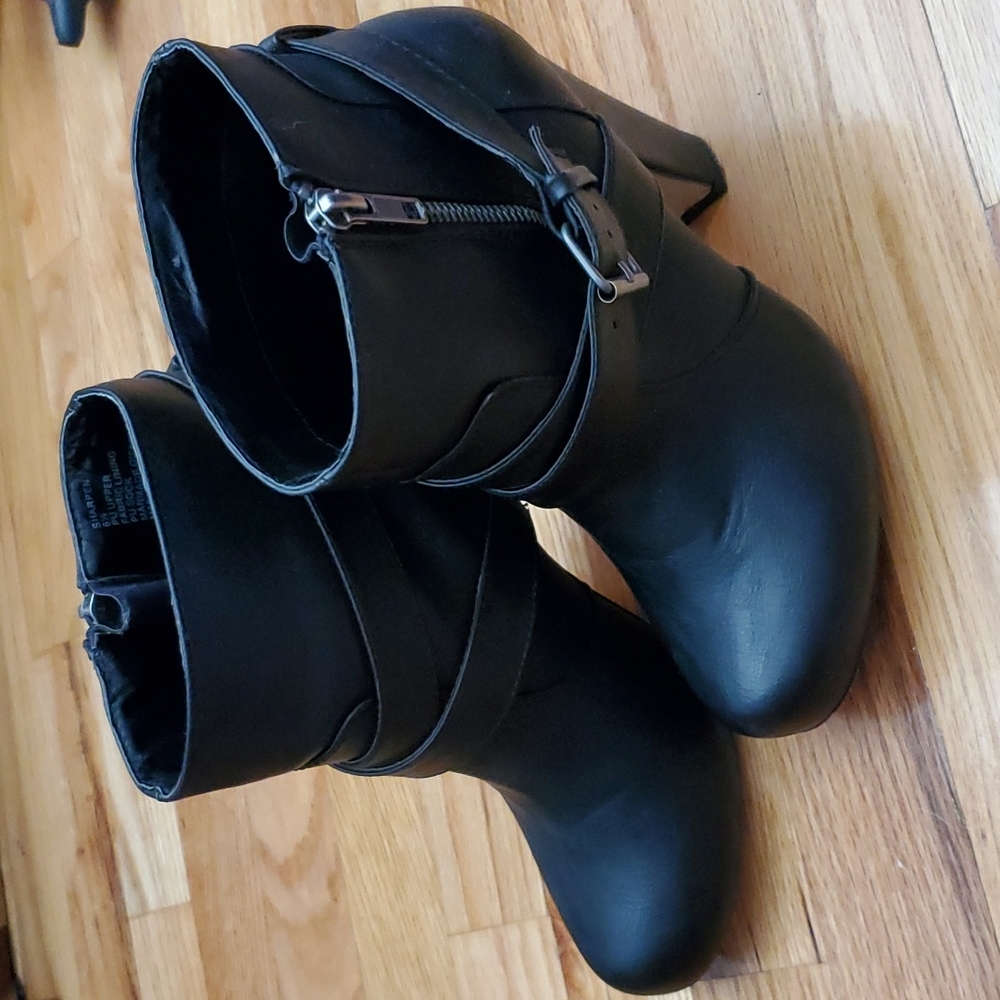 Madden Girl Booties size 6.5